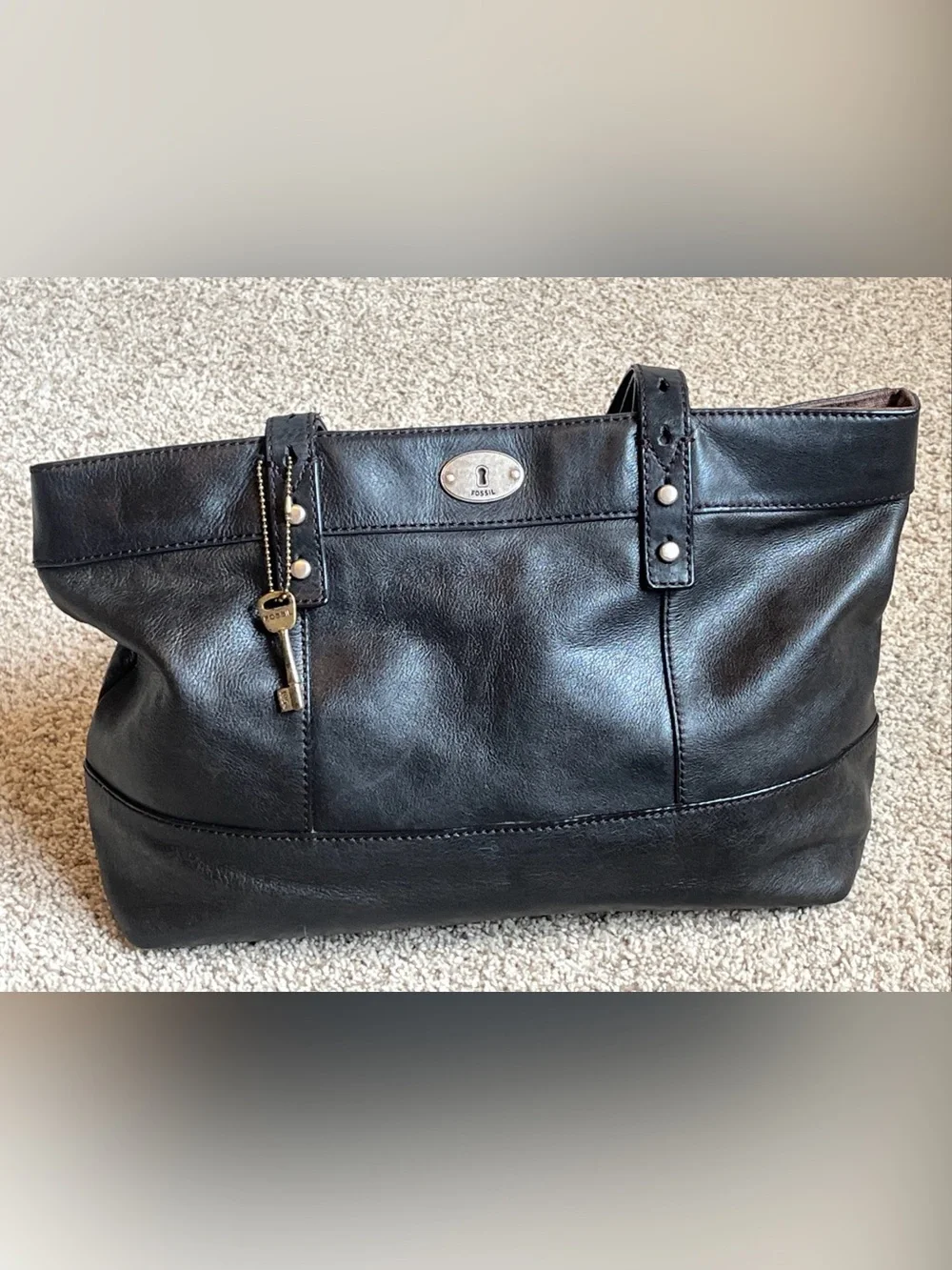 Fossil Black Leather Shoulder Hunter Shopping Tote with Key Charm